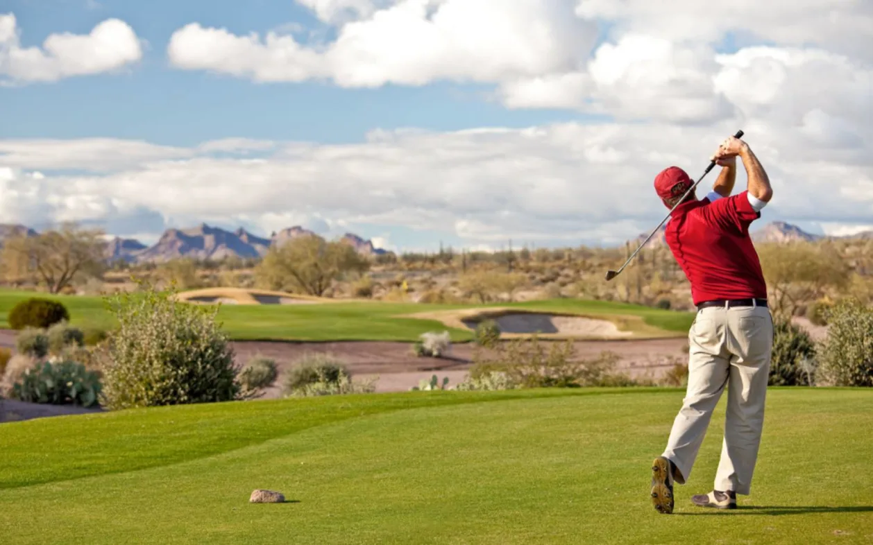 Golfer at Inn at Eagle Mountain